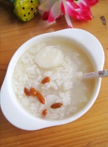Chinese yam, goji berries, walnut porridge